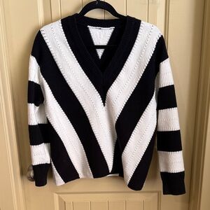 Source Unknown Black and White V-Neck Sweater
